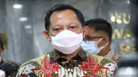 Perintah Menteri Tito Tegas, Gubernur dan Bupati Harus Taat - GenPI.co