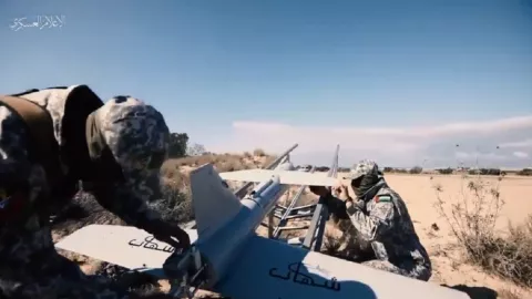 Drone Hantu Kimia Beracun Hantam Markas Militer Israel - GenPI.co
