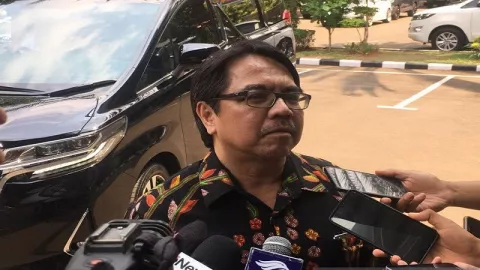 Ade Armando Sindir Anies, Pilih Gubernur Seiman DKI Berantakan - GenPI.co