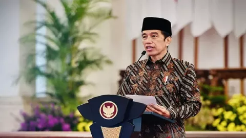Analisis Pengamat Soal Reshuffle Kabinet, Jokowi Lagi Ruwet  - GenPI.co
