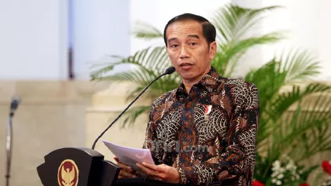 Jokowi Cari Aman Soal Reshuffle Kabinet - GenPI.co