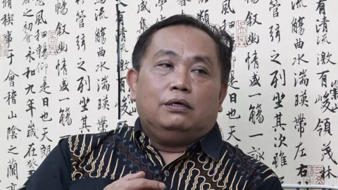 Arief Poyuono Bongkar Mafia Alutsista, Ternyata Seorang Wanita - GenPI.co