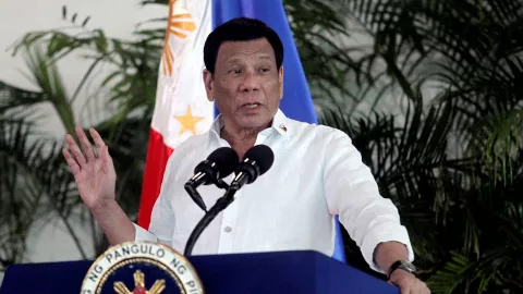 Duterte Ngamuk Disebut Lembek, Tantang China Langsung - GenPI.co