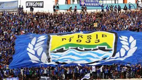 Persija Jakarta Tak Berkutik, Persib Bandung Menang 2-0 - GenPI.co
