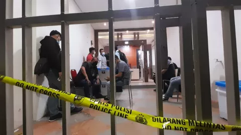 Pasca Munarman, Polisi Diminta Soroti Kasus Yahya Waloni - GenPI.co