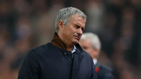 Mourinho Blunder Besar, Man United Ketiban Berkah Melimpah - GenPI.co