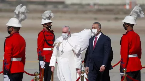 Paus Fransiskus Tiba di Irak, Negara Mendadak Senyap - GenPI.co