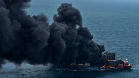 Kapal Meledak di Pantai Sri Lanka, Warga China dan Rusia Ternyata - GenPI.co