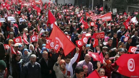 Konflik Perselisihan Pemerintah di Tunisia Meluas, Dunia Waswas - GenPI.co