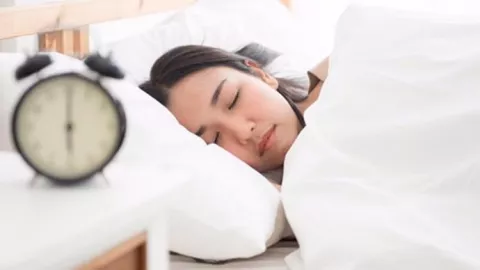 Mendadak Viral, Aksi Wanita Cantik Ini Tidur Buat Dunia Melongo - GenPI.co
