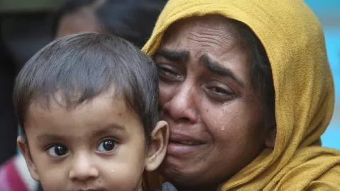 Detik-detik 81 Rohingya Terapung di Tengah Laut, Tragis - GenPI.co