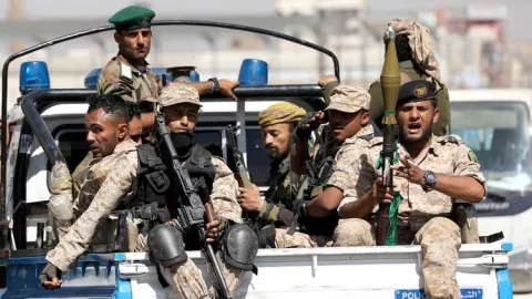 Joe Biden Segera Cabut Daftar Hitam Sebutan Teroris Houthi Yaman - GenPI.co