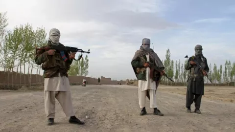 Langgar Kesepakatan, Taliban Tantang AS Berperang - GenPI.co