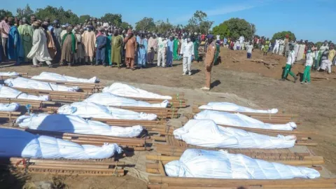 Ngeri, Puluhan Warga Tak Berdosa Tewas Dibantai Teroris di Niger - GenPI.co