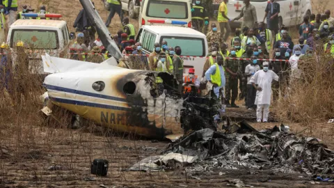 Tragis! Pesawat Militer Nigeria Jatuh, Semua Penumpang Tewas - GenPI.co