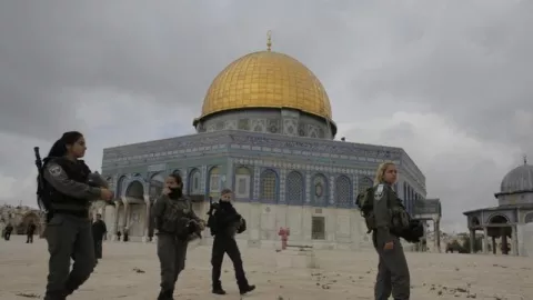 Biadab, Israel Kembali Lakukan Penggalian di Masjid Al-Aqsa - GenPI.co