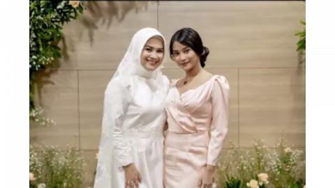 Ikke Nurjanah Menikah: Intip Pesona Putrinya yang Telah Dewasa - GenPI.co