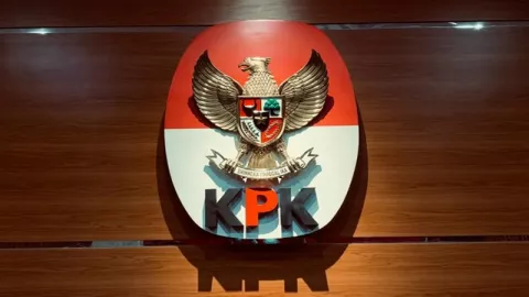 KPK Cecar Staf Ahli Mensos Soal Pengadaan dan Penyaluran Bansos - GenPI.co