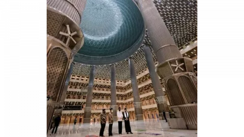 Trending! Selesai Direnovasi, Indahnya Tampilan Masjid Istiqlal - GenPI.co