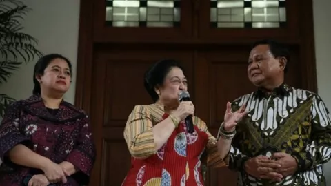 Prabowo-Puan di Pilpres 2024? Pengamat Soroti Candaan Megawati - GenPI.co