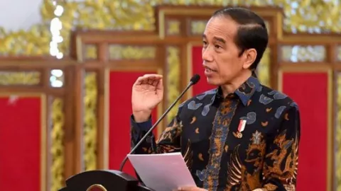 Jokowi Pegang Data Valid, Hati-hati! - GenPI.co
