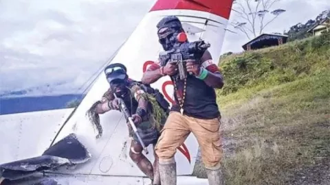 Dulu Nantang TNI/Polri, Sekarang KKB Papua Minta Berunding - GenPI.co