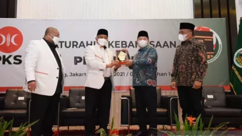 PKS dan PPP Koalisi, DPR Bakal Jadi Medan Perang - GenPI.co