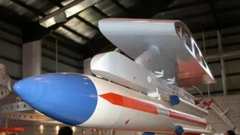 Rudal Supersonik China Tak Tertandingi, Waktu Lawan Cuma 10 Detik - GenPI.co