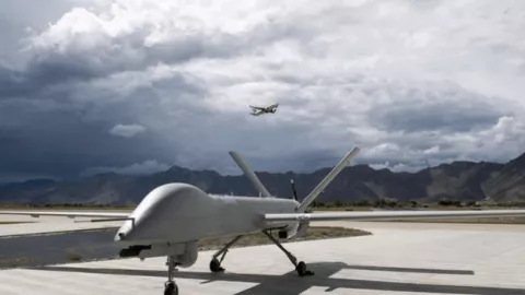 Drone dan Robot Mata-mata China Bisa Bikin Musuh Jumpalitan - GenPI.co