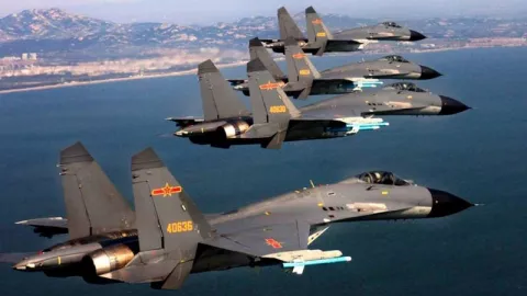 Awas! Jet dan Bomber Siluman China Ditantang Rudal Taiwan - GenPI.co
