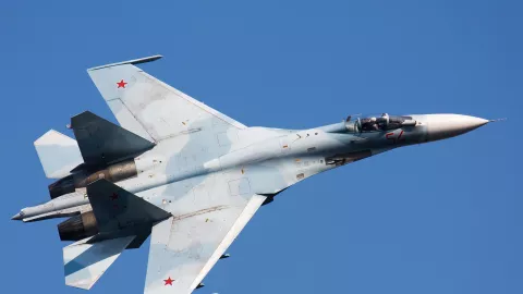 BIkin Panik! Jet Rusia vs Bomber Amerika di Laut Baltik - GenPI.co