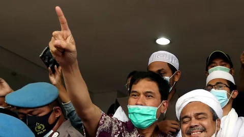 Munarman Sebut Jokowi Sama Dengan Habib Rizeq, Respons Joman... - GenPI.co
