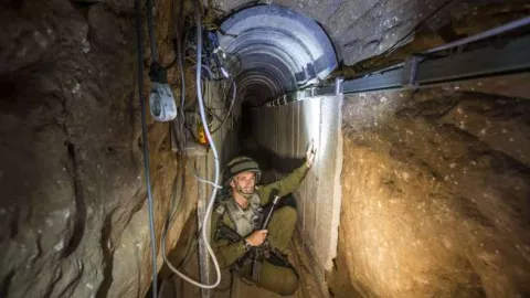 Terowongan Gaza Dahsyat, Gudang Senjata Hamas Jadi Begini - GenPI.co