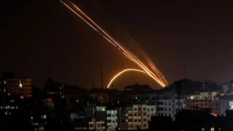 Operasi Rahasia Mossad Bikin Roket Hamas Kurang Ganas, Kok Bisa? - GenPI.co