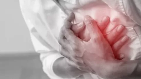 Tips Pertolongan Pertama Ketika Terkena Serangan Jantung - GenPI.co