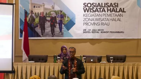 Dispar Riau Gelar Sosialisasi dan Pemetaan Zona Wisata Halal - GenPI.co
