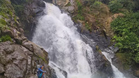 Curug Rahong, Tempat Terbaik Mencari Ketenangan dan Kesenangan - GenPI.co