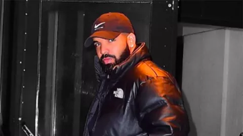 Drake Dapat Izin untuk Perankan Obama di Film Biopik - GenPI.co