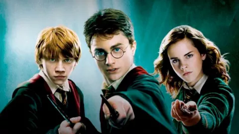 Harry Potter Mau Diadaptasi Jadi Serial TV, Kapan Tayang? - GenPI.co