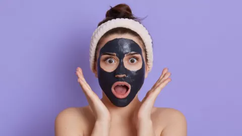 Wajah Makin Bermasalah setelah Pakai Masker, Ini 4 Penyebabnya! - GenPI.co