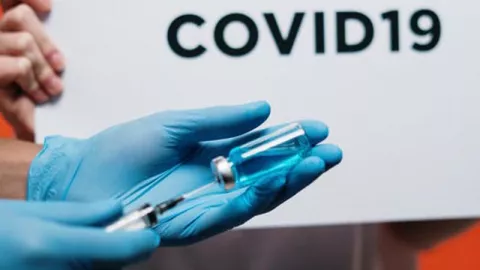 Stok Vaksin Covid-19 di Indonesia Menipis, Ternyata Ini Sebabnya! - GenPI.co