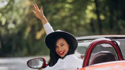 Sahabatan sama Dewi Fortuna, 3 Zodiak Ini Sering Dapat Hoki! - GenPI.co