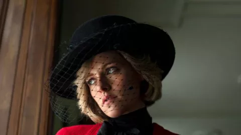 Cantiknya Kristen Stewart saat Jadi Putri Diana di Film Spencer - GenPI.co