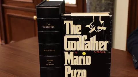 Novel The Godfather Karya Mario Puzo, Kisah Unik Kehidupan Mafia - GenPI.co