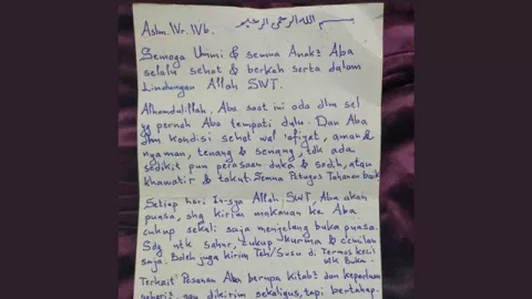 Rizieq Shihab Tulis Surat untuk Keluarga, Isinya.. - GenPI.co