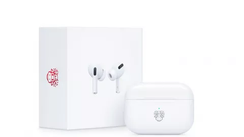 Apple Rilis AirPods Pro Edisi Imlek, Lucu Ada Logo Kerbaunya! - GenPI.co