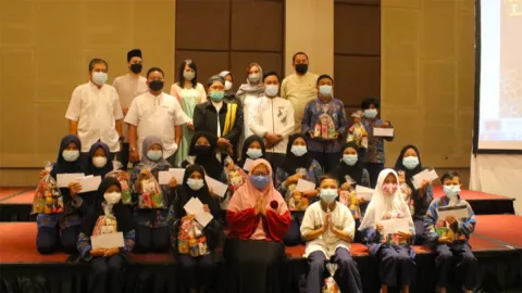 Berkah Ramadan, Luminor Hotel Santuni Anak-Anak Yatim Piatu - GenPI.co
