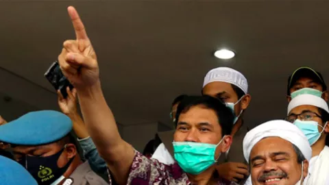 Munarman Harap Bersiap, Polri akan Bongkar Hal Ini di Pengadilan! - GenPI.co
