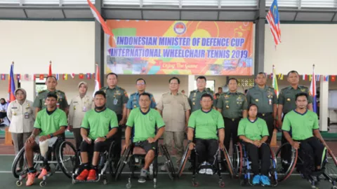 Menhan Prabowo Macho dan Peduli Disabilitas - GenPI.co