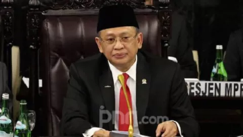 660 Eks ISIS Tunggu Izin Pulang ke Indonesia, Ini Kata Ketua MPR - GenPI.co